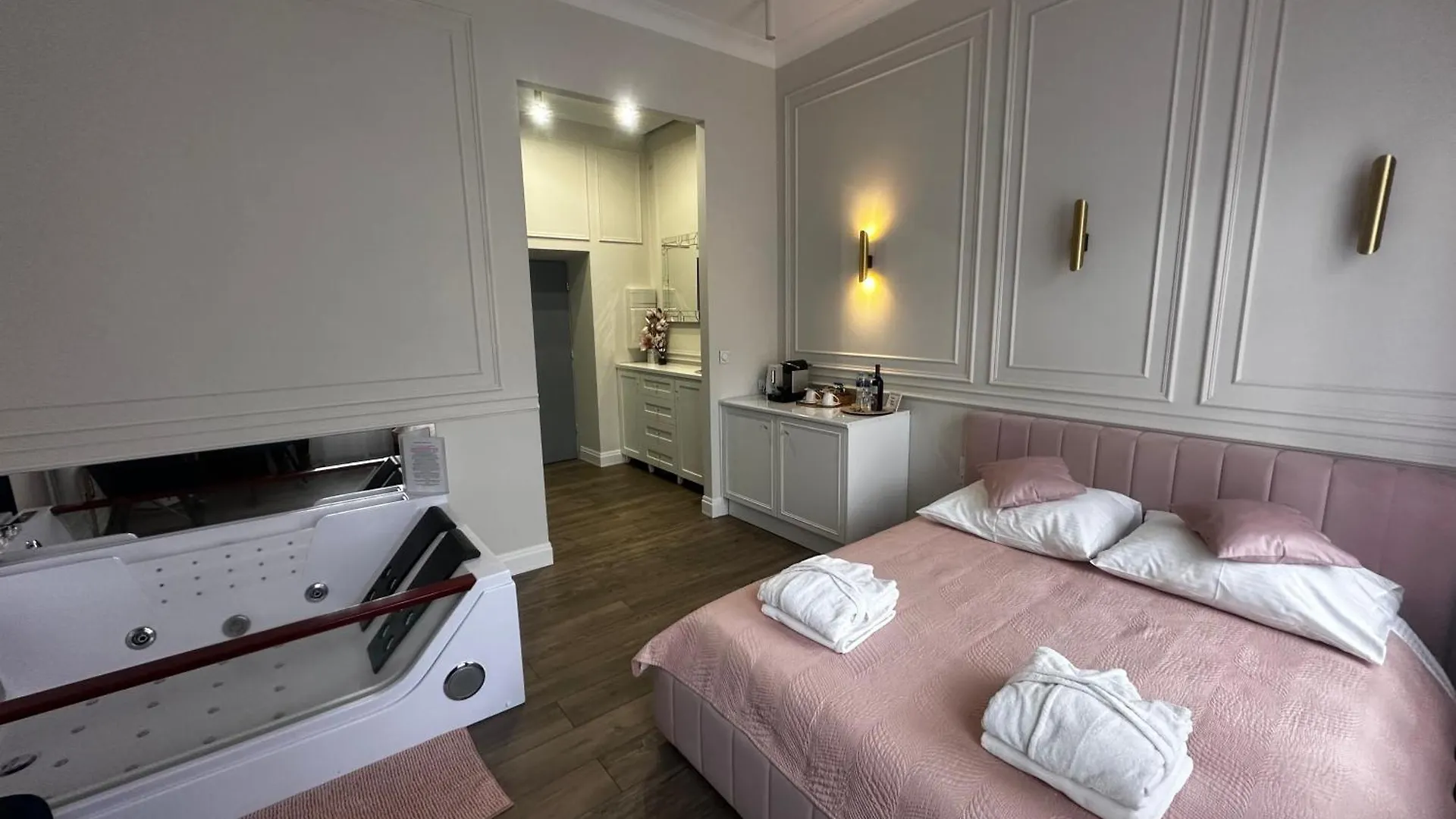 Apartament Glamour Prywatne Jacuzzi Starowislna Kraków Polen